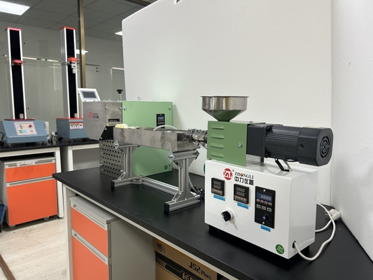 15mm Desktop Single-Screw Extruder Machine 0.01-0.5 kg/h
